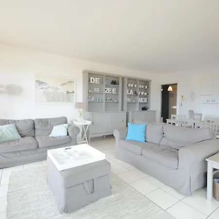 Europan B Leopold I Esplanade 1 - Zeezicht 6 Personen * De Panne